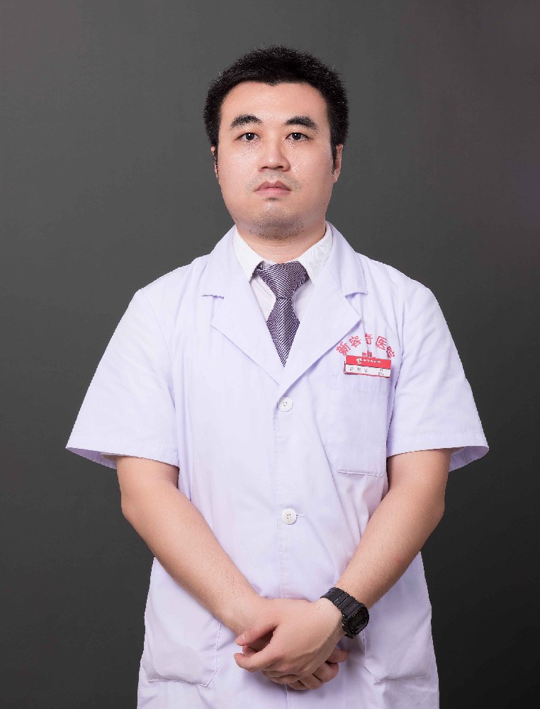 黄荣发